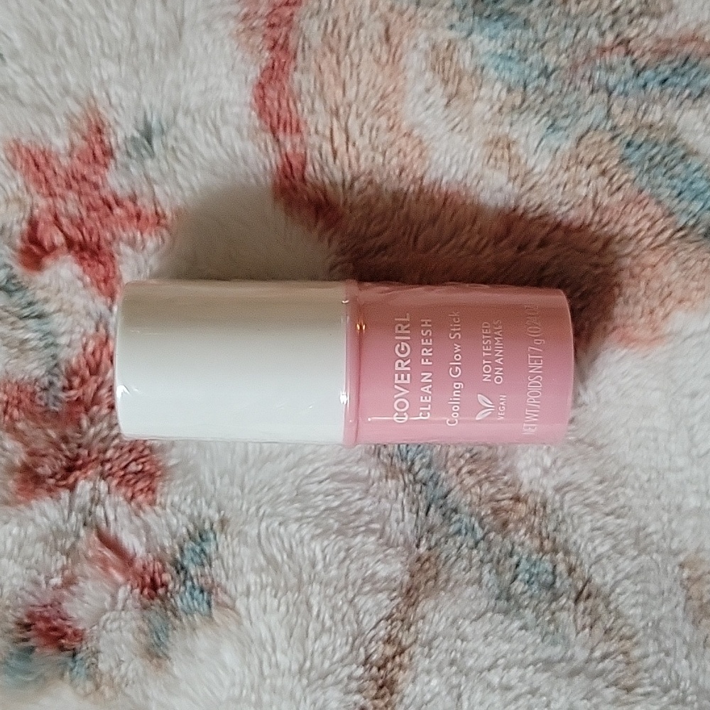 Covergirl clean fresh opal dreams cooling glow stick